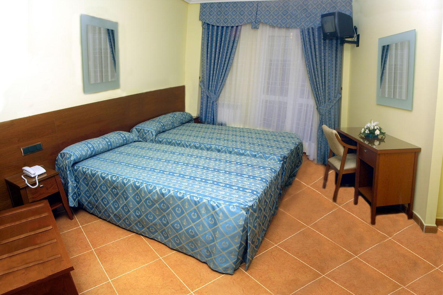 Hostal Castilla Benavente Extérieur photo