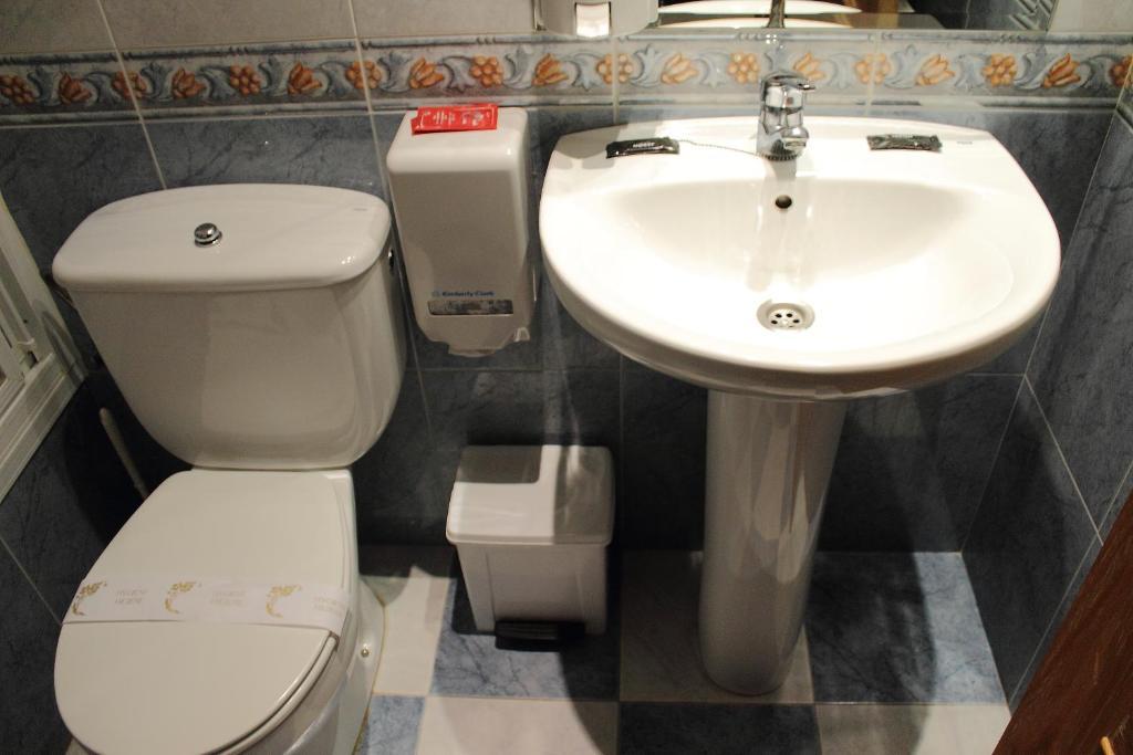 Hostal Castilla Benavente Extérieur photo