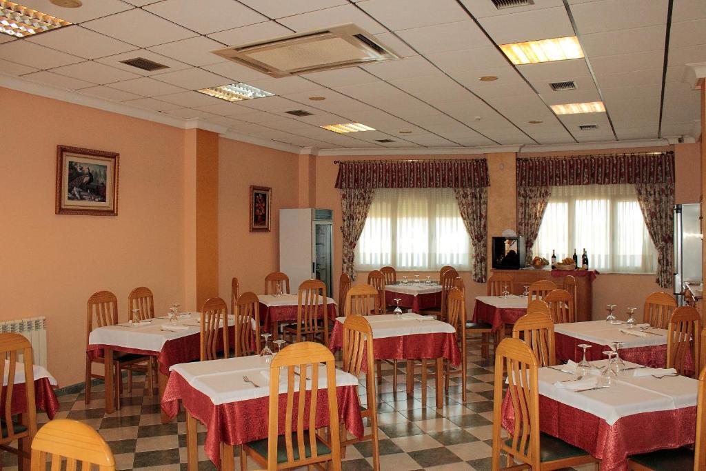 Hostal Castilla Benavente Extérieur photo