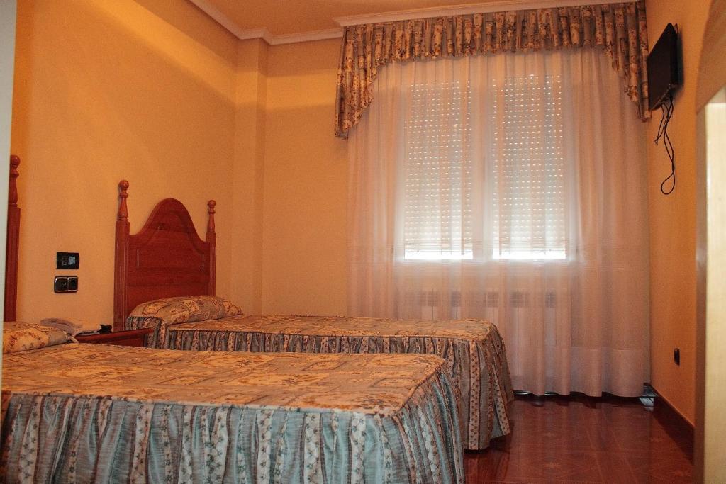 Hostal Castilla Benavente Chambre photo