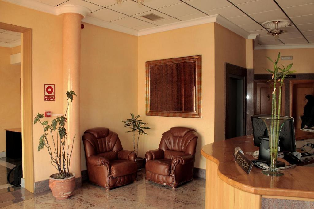 Hostal Castilla Benavente Extérieur photo